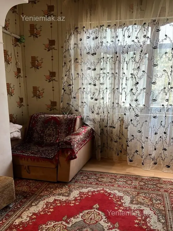 Satılır 2 otaqlı köhnə tikili 45 m²