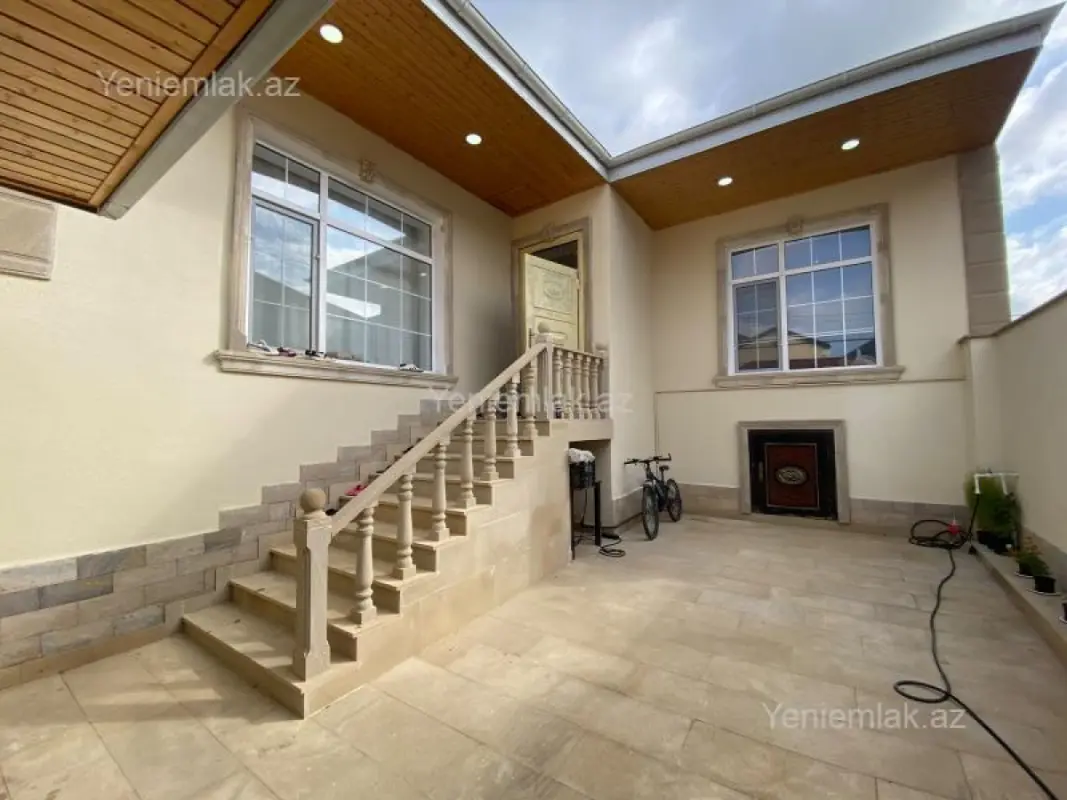 Satılır 4 otaqlı həyət evi 100 m²