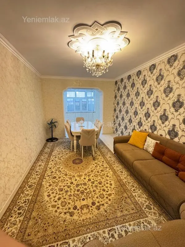 Satılır 3 otaqlı köhnə tikili 74 m²