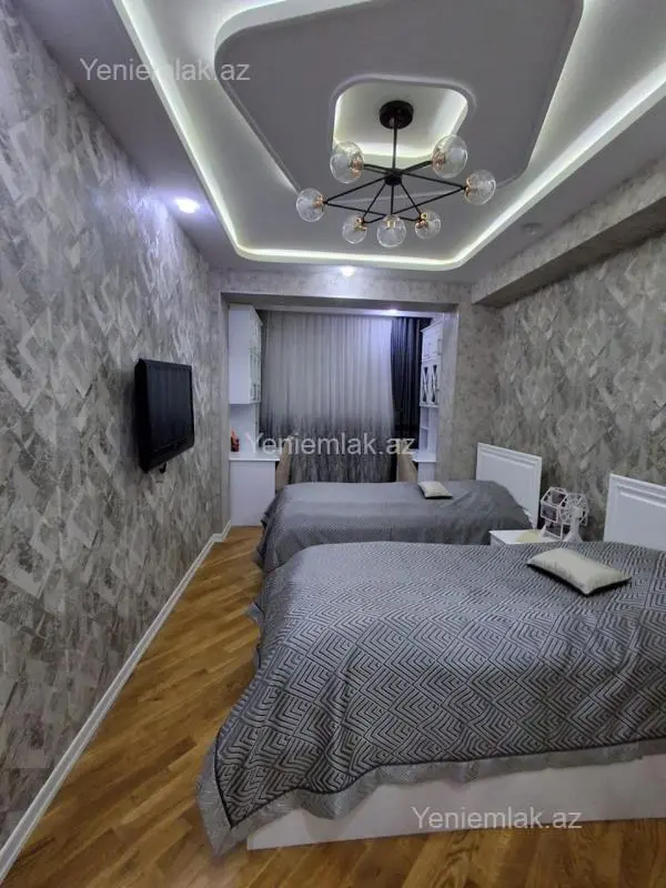 Satılır 3 otaqlı yeni tikili 85 m²
