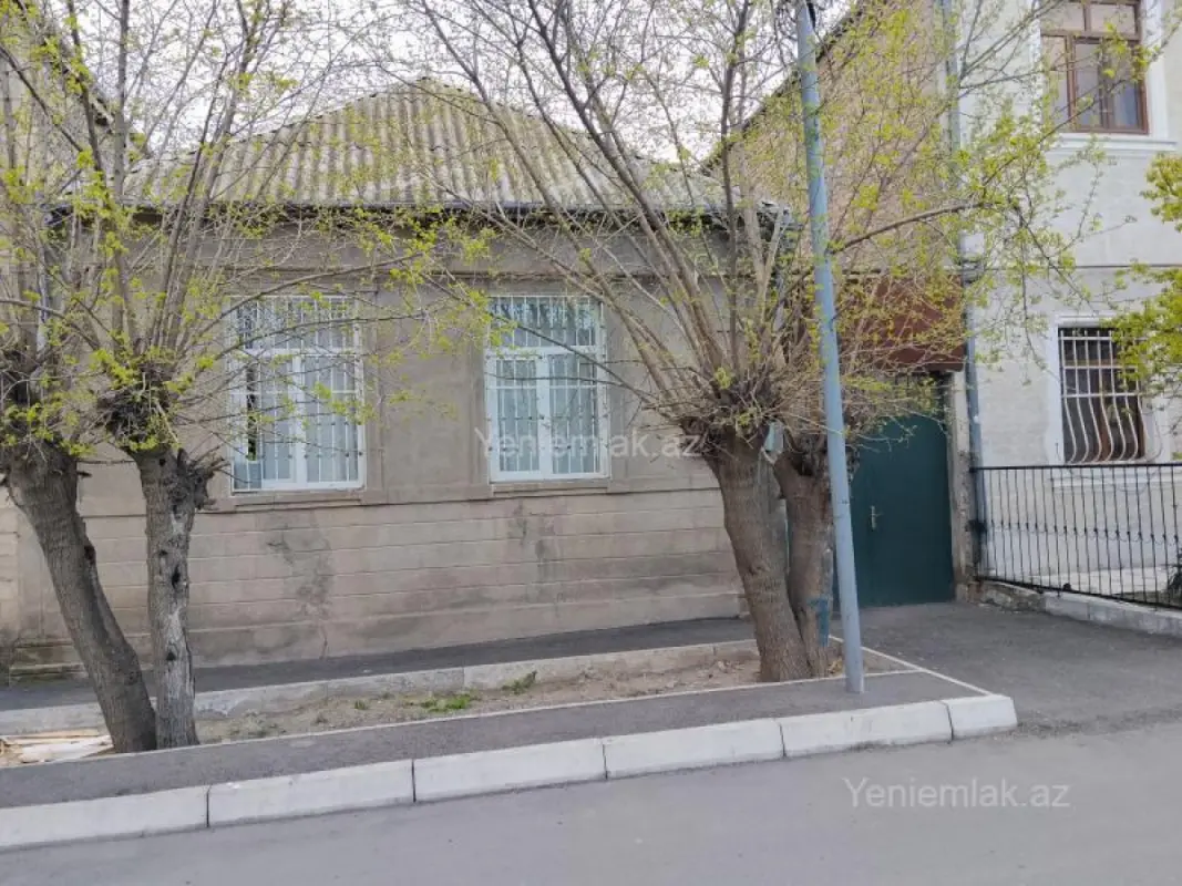 Satılır 3 otaqlı həyət evi 83 m²