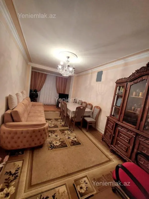 Satılır 3 otaqlı köhnə tikili 72 m²