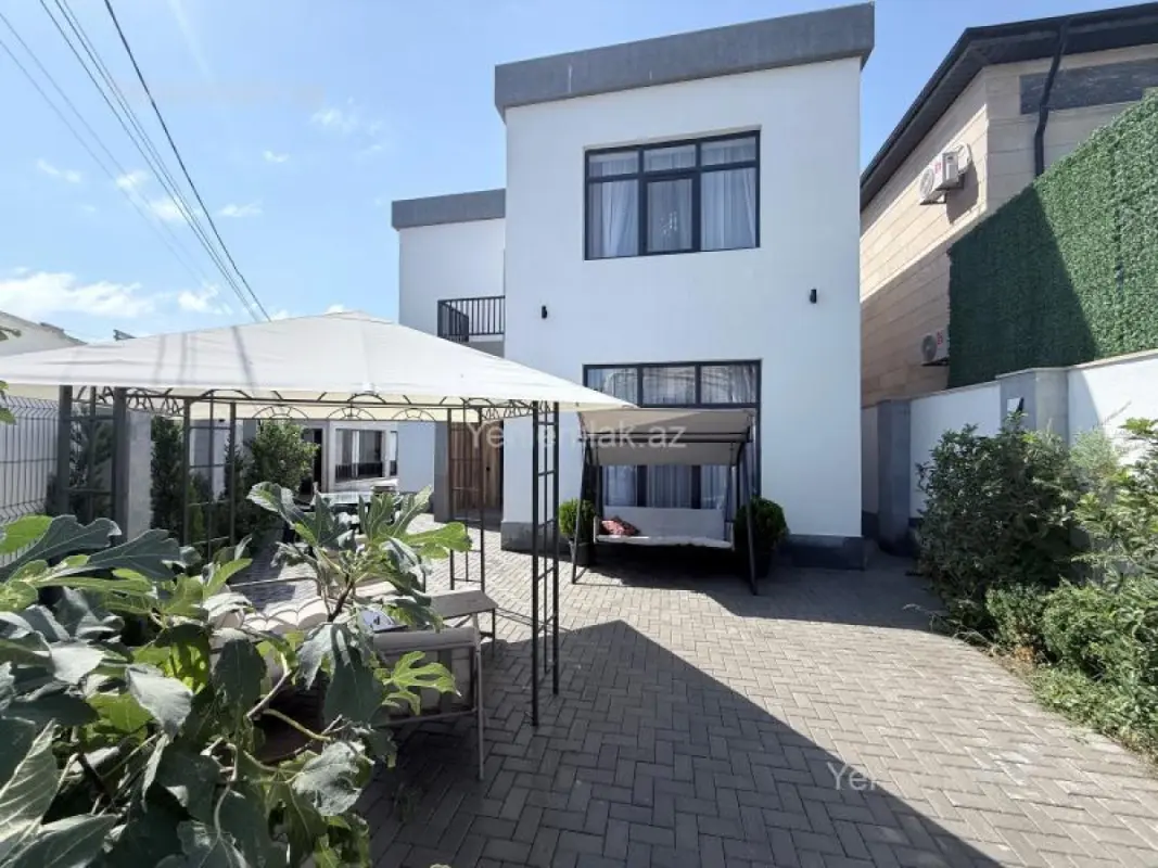 Satılır 5 otaqlı həyət evi 200 m²