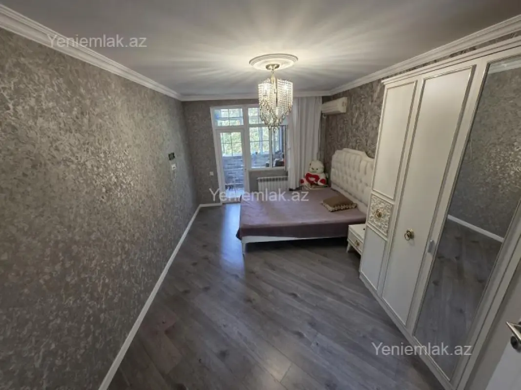 Satılır 3 otaqlı köhnə tikili 70 m²