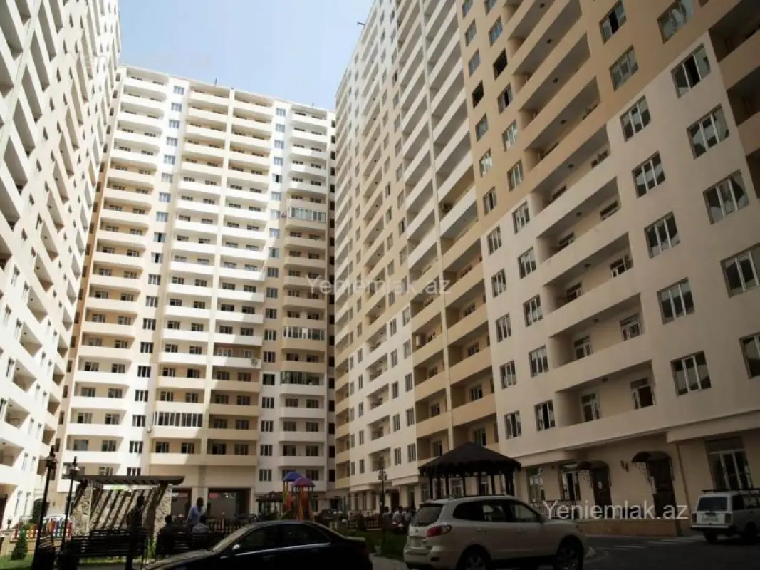 Satılır 3 otaqlı yeni tikili 137 m²