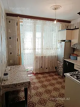 Satılır 3 otaqlı köhnə tikili 80 m² — Sumqayıt, 3-cü mikrorayon 3 otaq 80.00 m²