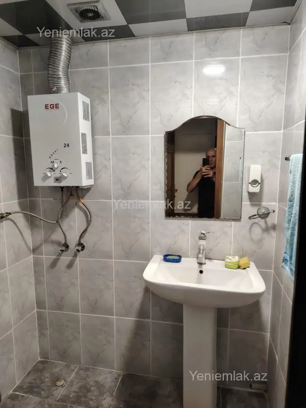 Satılır 2 otaqlı köhnə tikili 52 m²