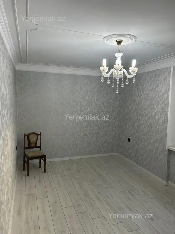 Satılır 2 otaqlı köhnə tikili 60 m²