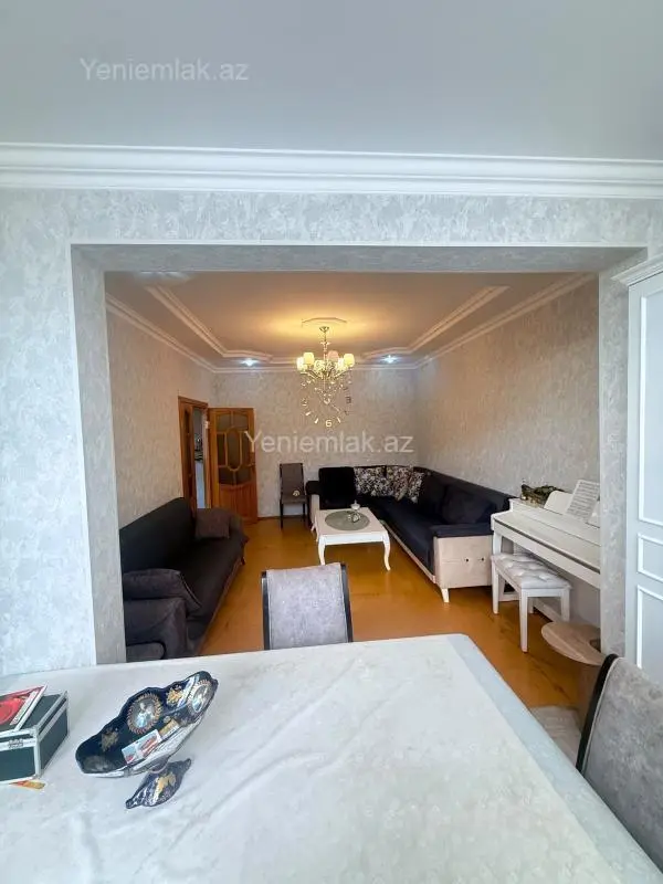 Satılır 3 otaqlı köhnə tikili 70 m²