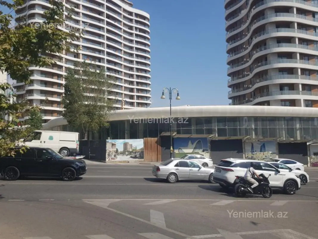 Satılır 4 otaqlı yeni tikili 268.2 m²