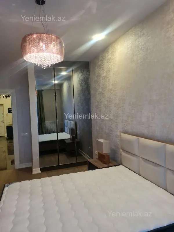 Satılır 2 otaqlı yeni tikili 80 m²