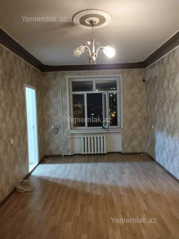 Satılır 2 otaqlı köhnə tikili 60 m²