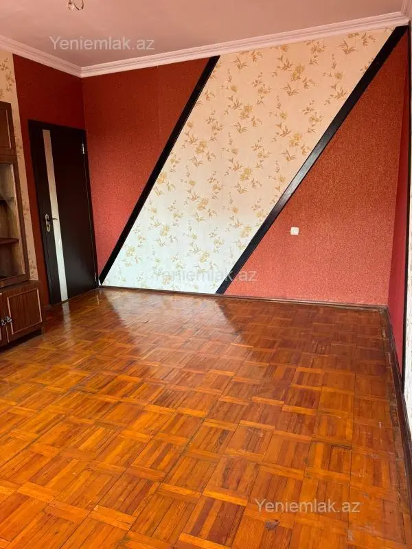 Satılır 3 otaqlı köhnə tikili 74 m²