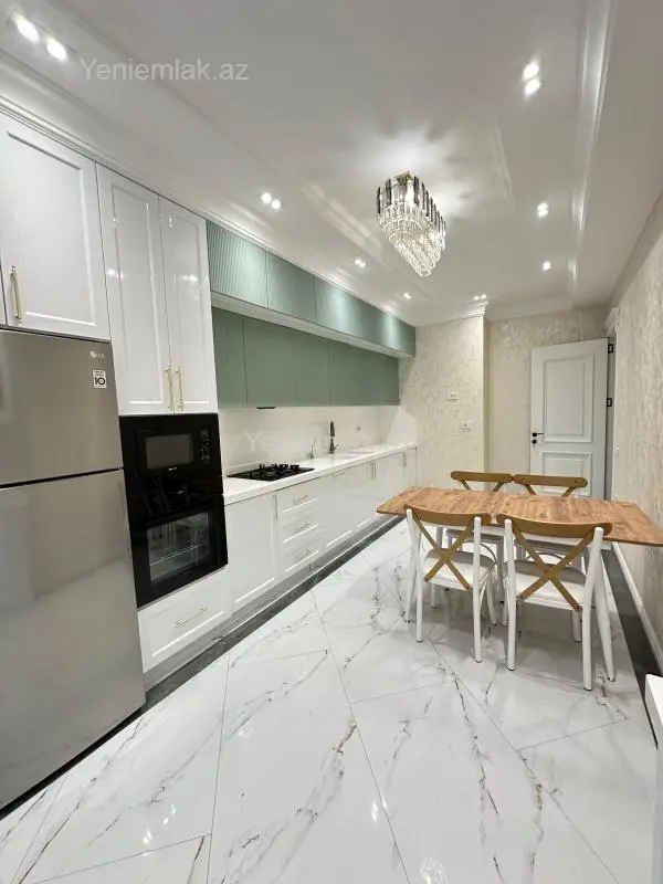 Satılır 2 otaqlı yeni tikili 108 m²