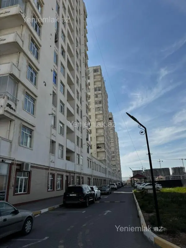 Satılır 4 otaqlı yeni tikili 153 m²