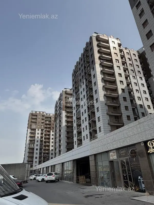 Satılır 3 otaqlı yeni tikili 130 m²