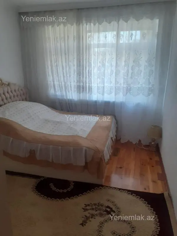 Satılır 3 otaqlı köhnə tikili 68 m²
