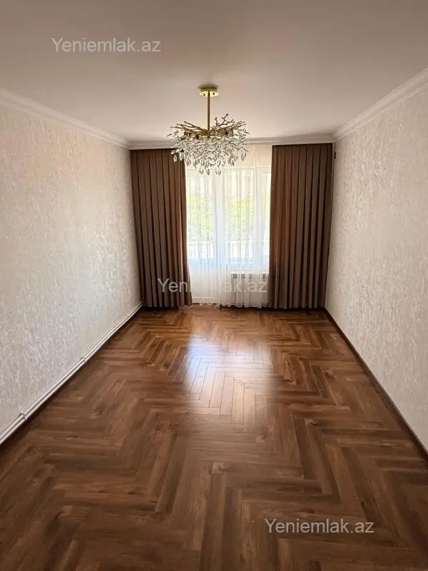 Satılır 3 otaqlı köhnə tikili 75 m²
