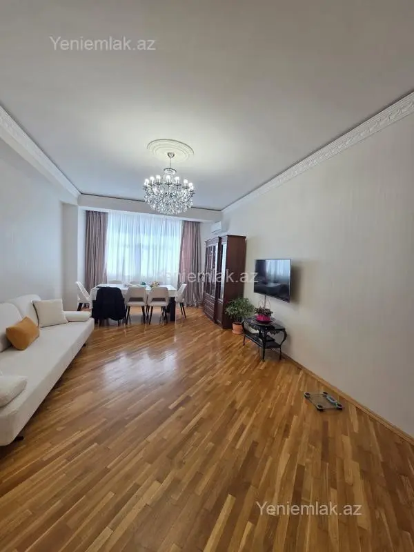 Satılır 3 otaqlı yeni tikili 114 m²
