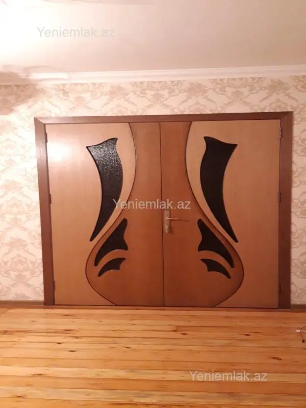 Satılır 2 otaqlı köhnə tikili 50 m²