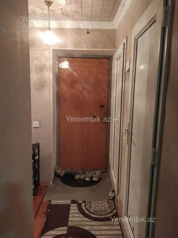 Satılır 2 otaqlı köhnə tikili 60 m²