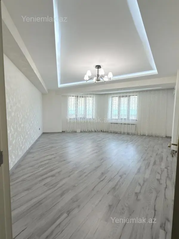 Satılır 1 otaqlı yeni tikili 60 m²