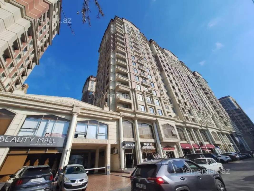 Satılır 4 otaqlı yeni tikili 178 m²
