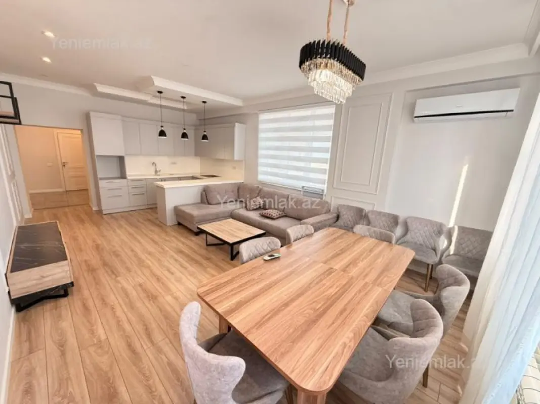 Satılır 2 otaqlı yeni tikili 82 m²