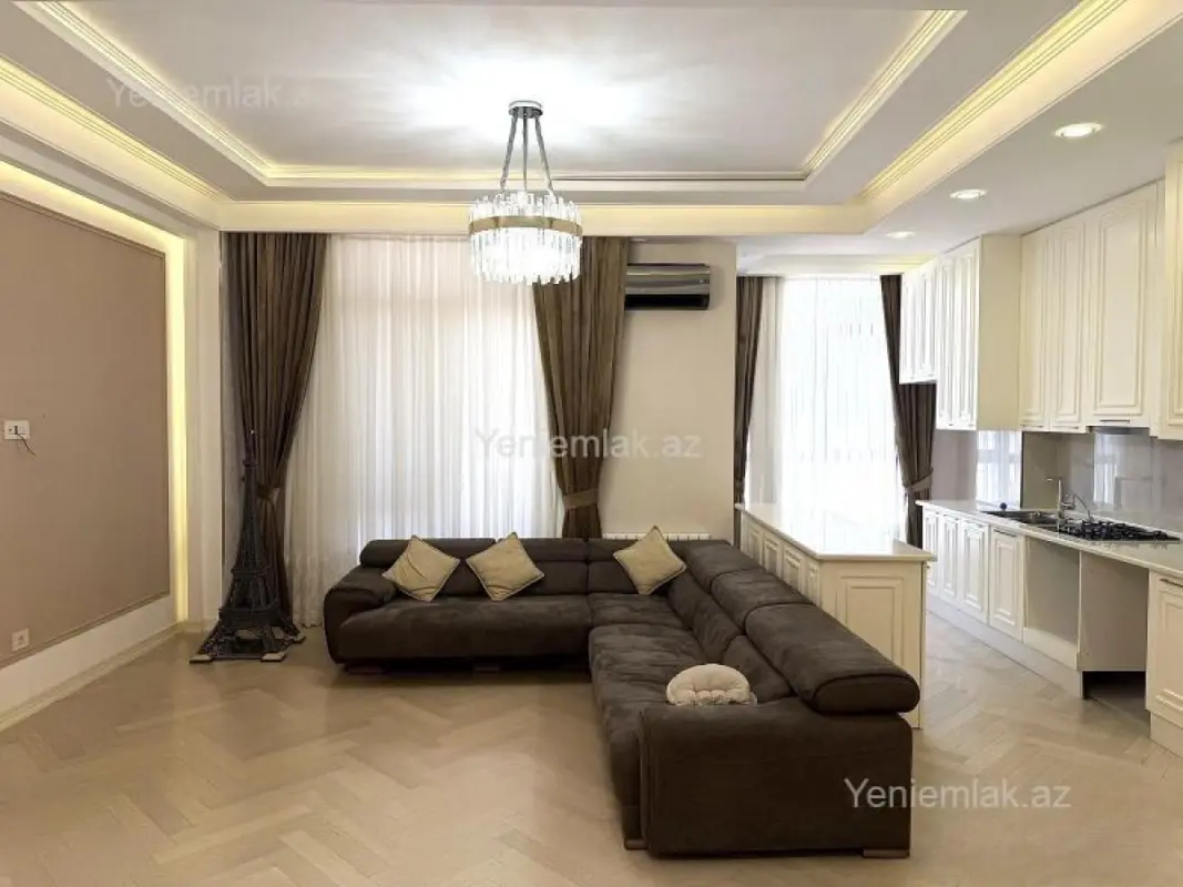 Satılır 3 otaqlı yeni tikili 120 m²