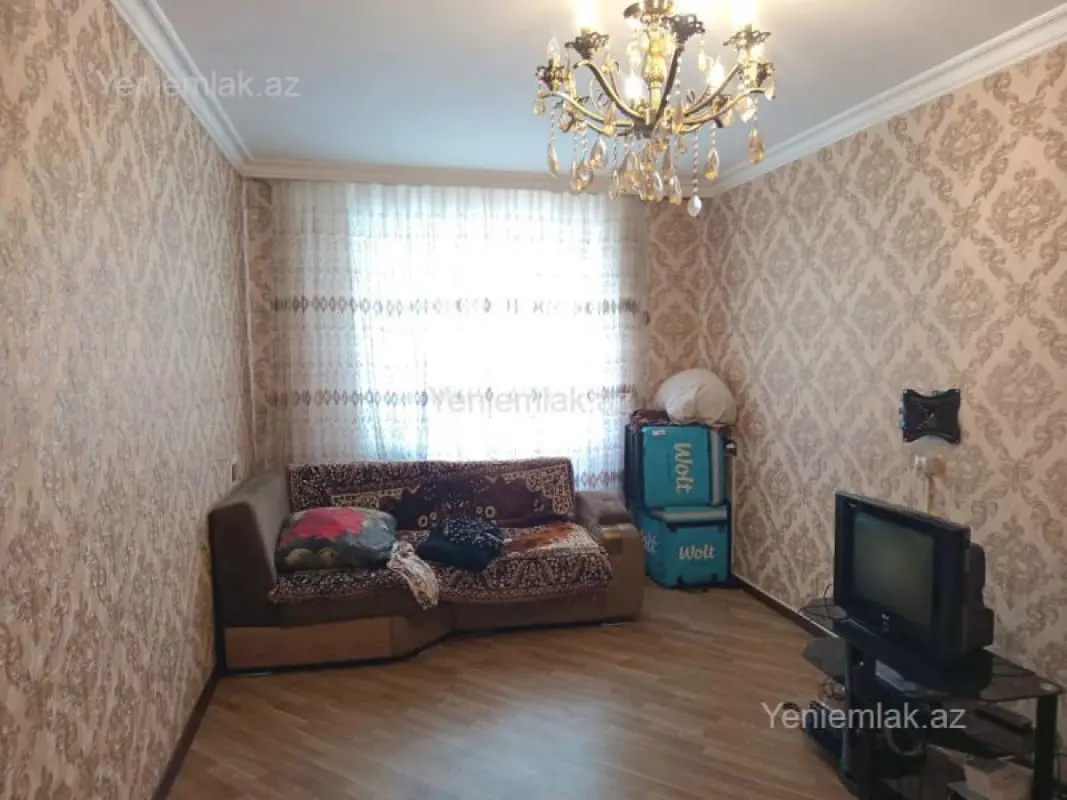 Satılır 2 otaqlı köhnə tikili 60 m²