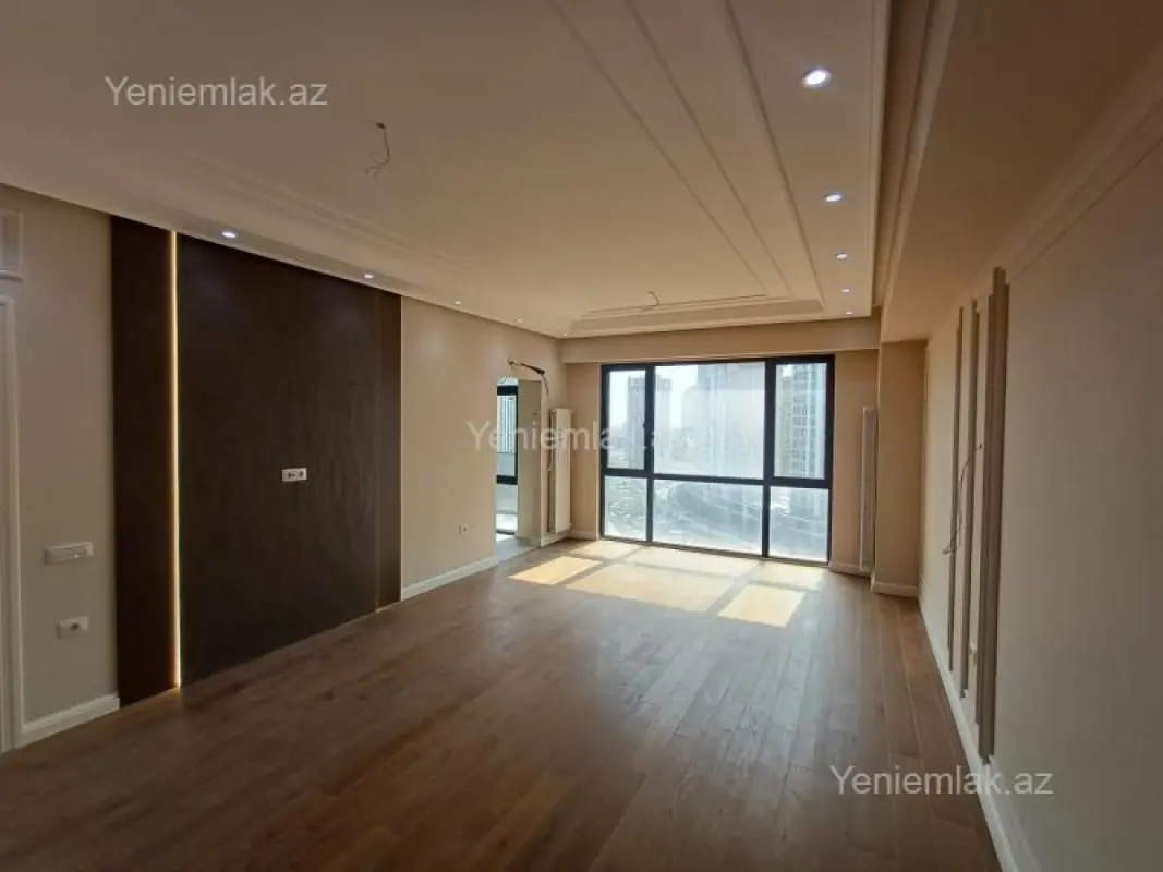 Satılır 4 otaqlı yeni tikili 128 m²