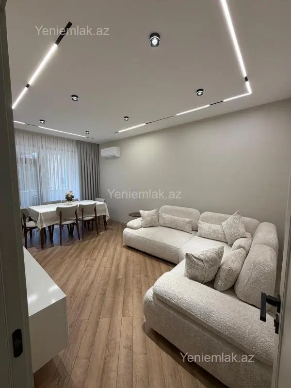 Satılır 3 otaqlı köhnə tikili 85 m²