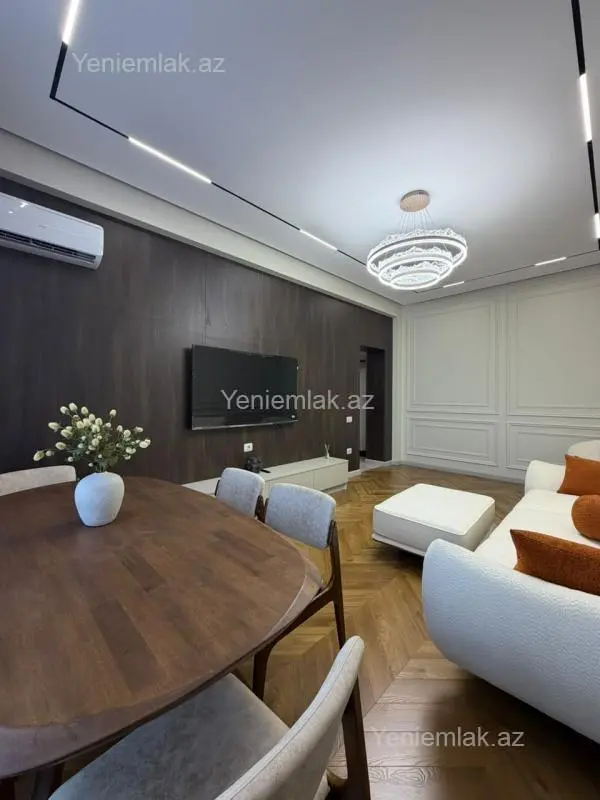 Satılır 2 otaqlı yeni tikili 85 m²