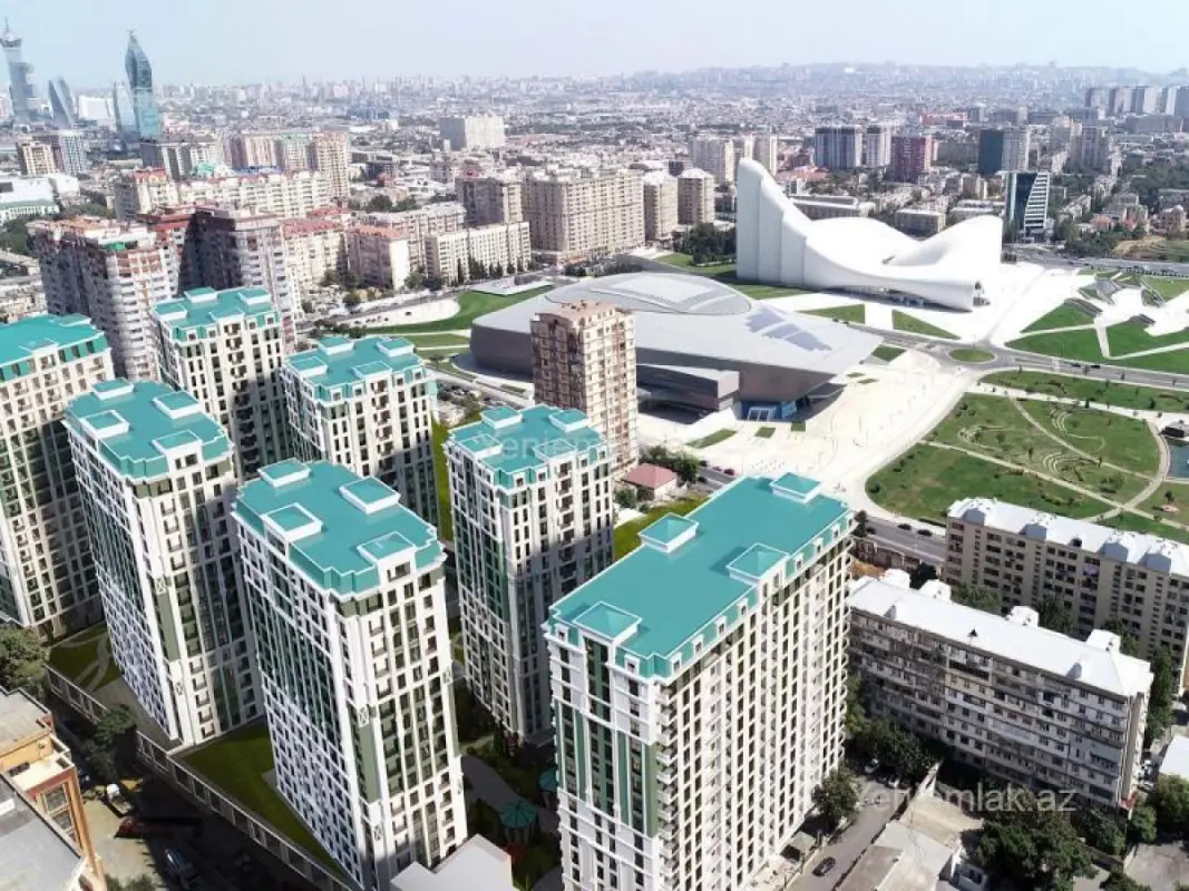Satılır 3 otaqlı yeni tikili 140 m²