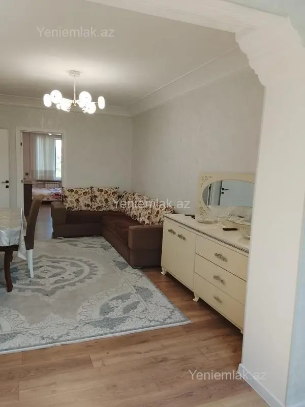 Satılır 3 otaqlı köhnə tikili 75 m²