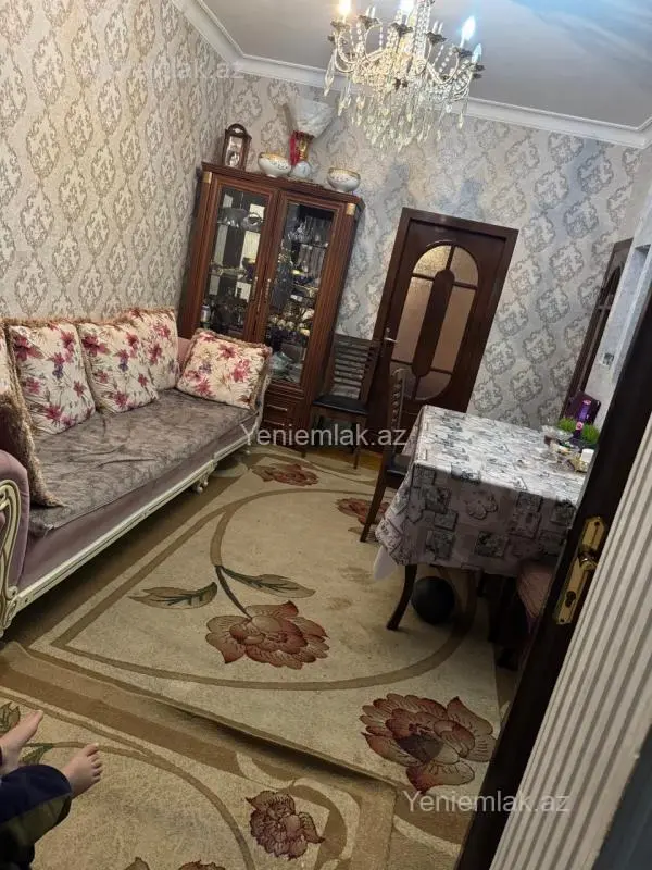 Satılır 3 otaqlı köhnə tikili 72 m²