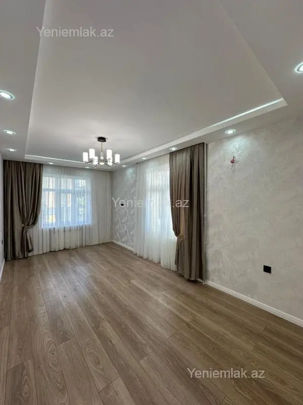 Satılır 2 otaqlı köhnə tikili 60 m²