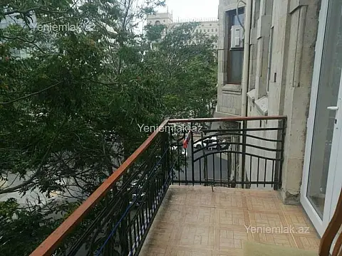 Satılır 2 otaqlı köhnə tikili 55 m² — Bakı, Səbail 2 otaq 55.00 m²
