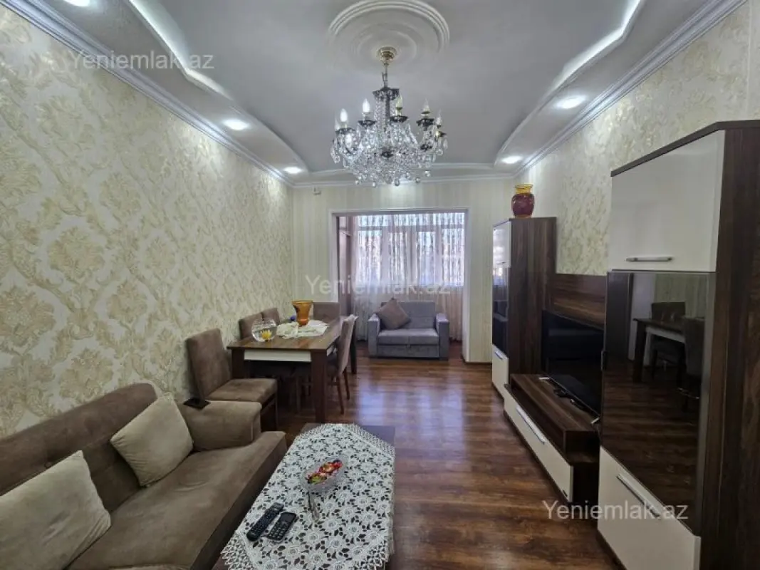 Satılır 2 otaqlı köhnə tikili 60 m²