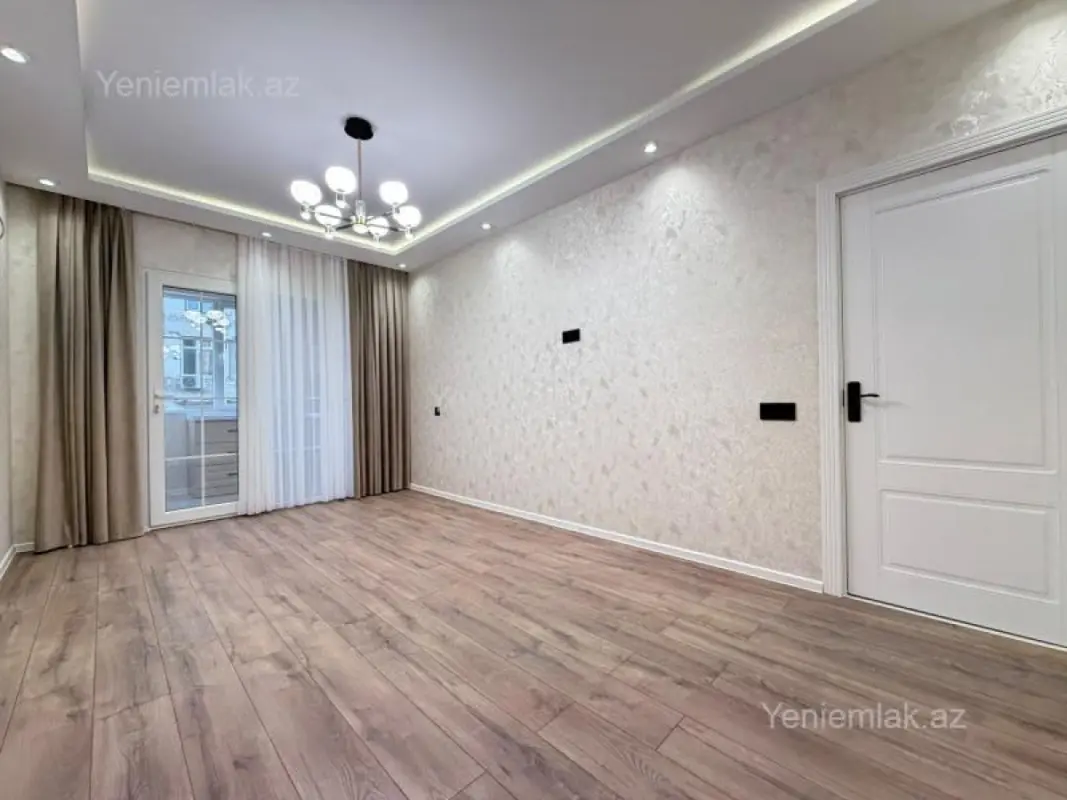 Satılır 2 otaqlı köhnə tikili 40 m²