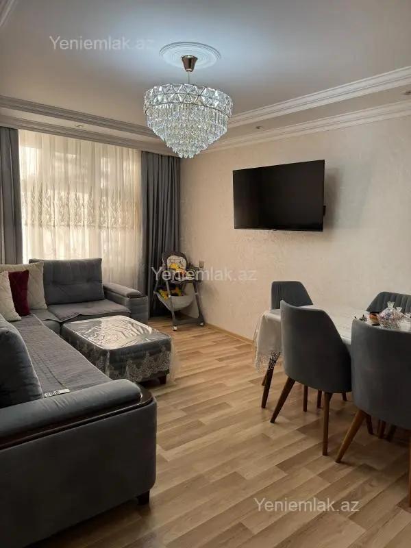 Satılır 3 otaqlı köhnə tikili 70 m²