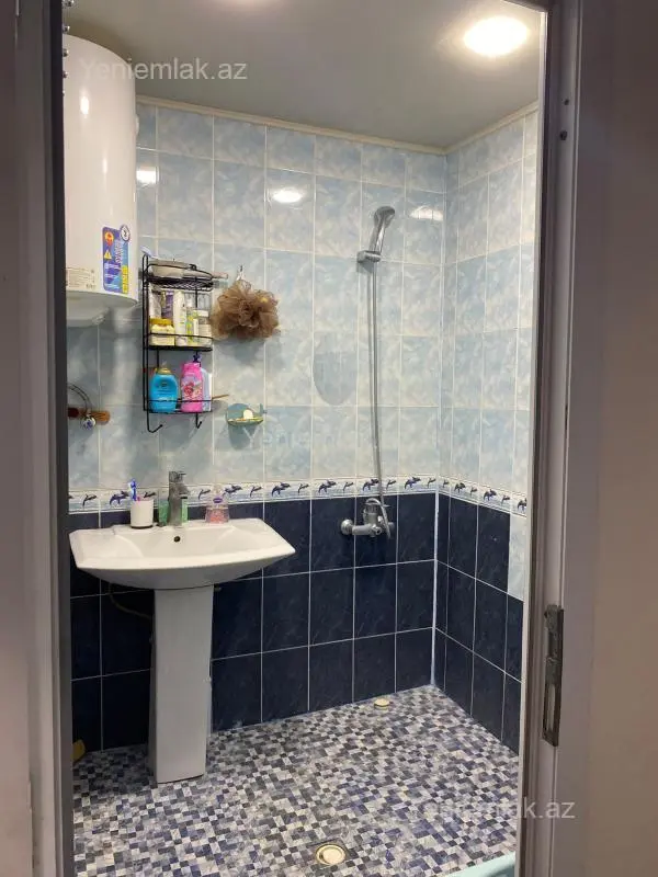 Satılır 3 otaqlı köhnə tikili 85 m²