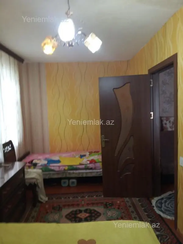 Satılır 2 otaqlı köhnə tikili 48 m²