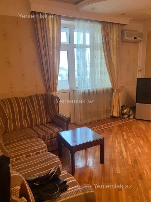 Satılır 3 otaqlı yeni tikili 107 m²