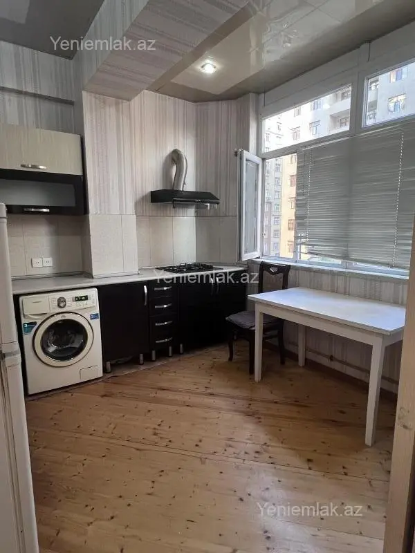 Satılır 2 otaqlı yeni tikili 61 m²