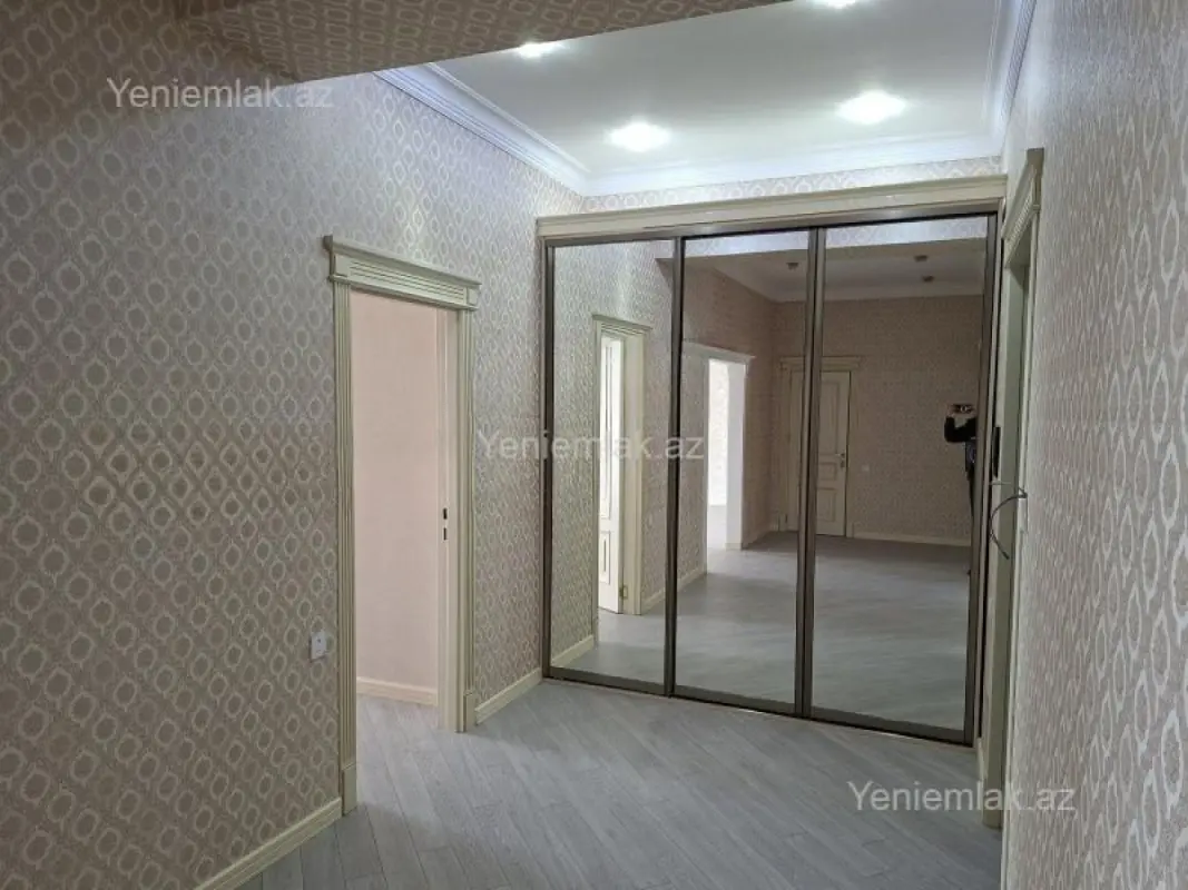 Satılır 3 otaqlı yeni tikili 146 m²