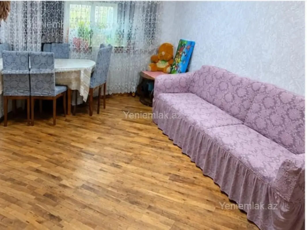 Satılır 2 otaqlı köhnə tikili 65 m²