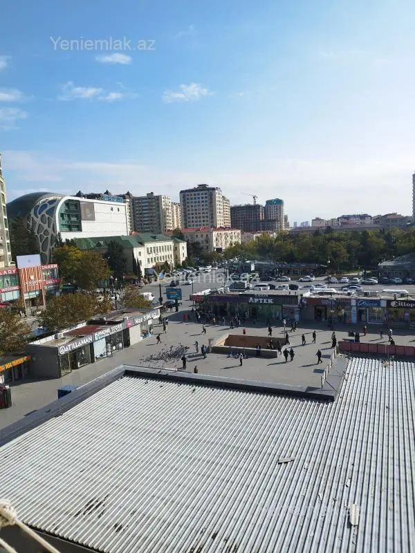 Satılır 2 otaqlı köhnə tikili 58 m²
