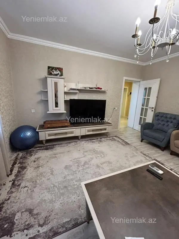 Satılır 3 otaqlı yeni tikili 85 m²