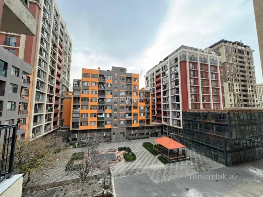 Satılır 2 otaqlı yeni tikili 61 m²
